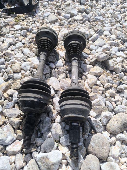 Предни полуоски Audi Q7 3.0 TDI 233к.с.