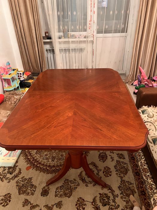 Продается стол в илеальном состоянии