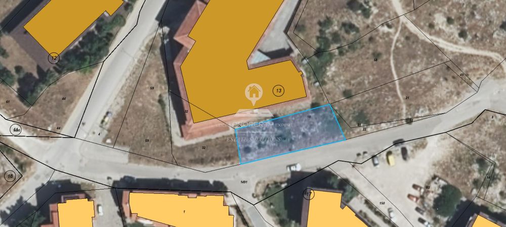 Парцел в Благоевград, област-гр.Банско площ 700 цена 168000