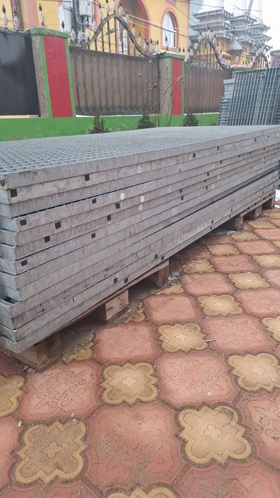 Trepte și gratare zincate