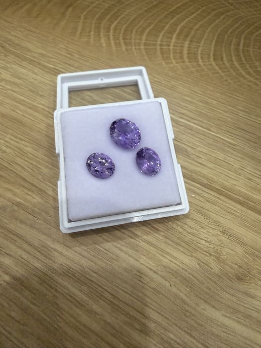 Лот естествени фасетирани аметисти – 7.85 ct (3 броя) – отлична шлифовка