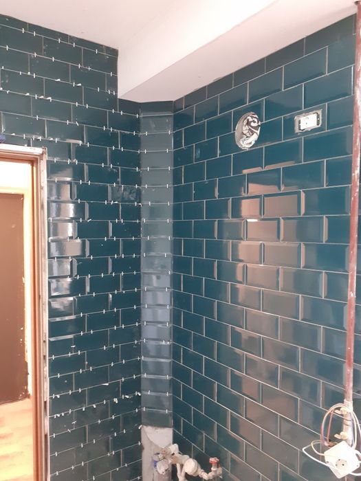 Execut lucrări de construcții!