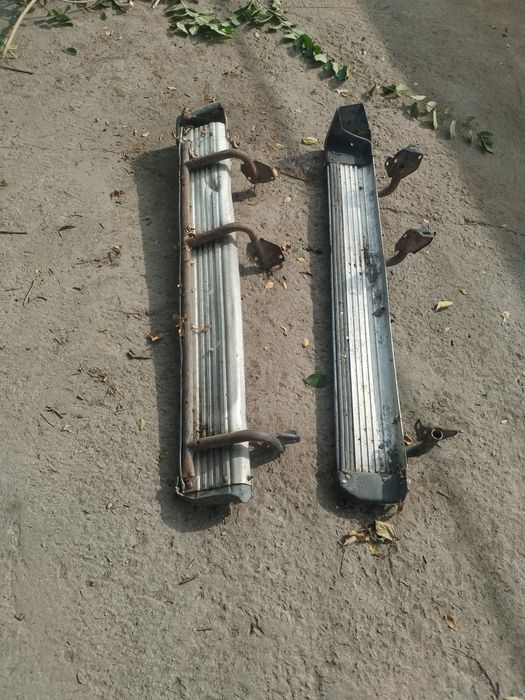 Продам подножки на Паджеро 2