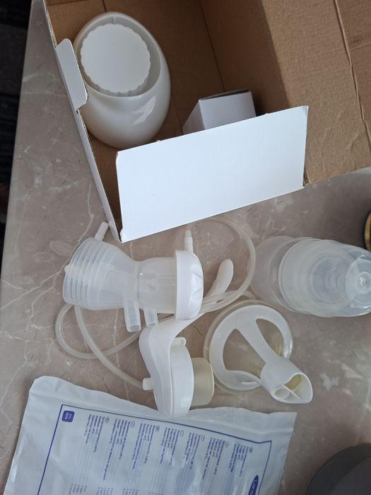 Pompă de sân Minut Baby 2 in 1 (electrică sau manuală)