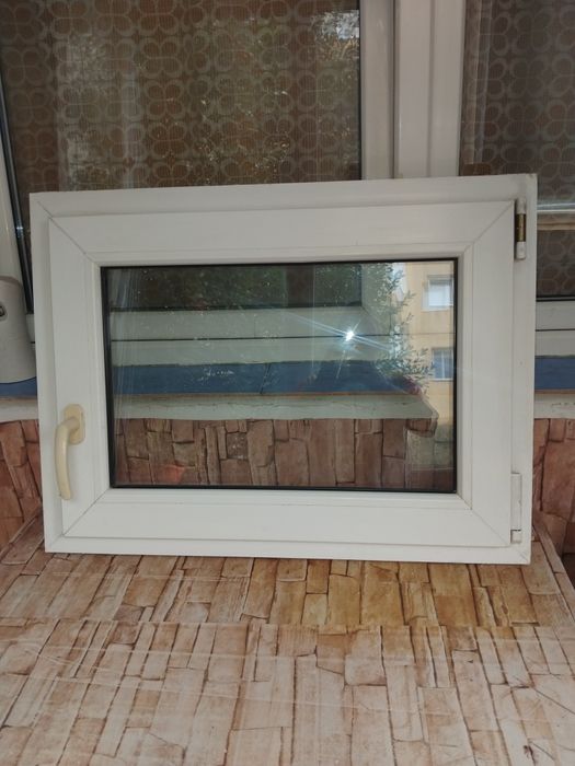 Geam termopan baie, cămară  etc. 800/600