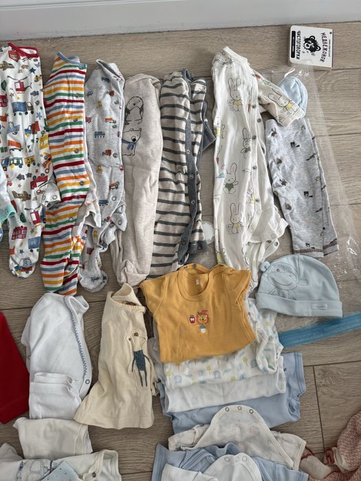 Одежда на малыша от 0 до 6 месяцев