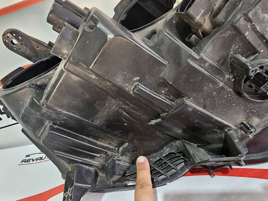 Far stanga bixenon ils Mercedes GLK Facelift dupa 2012 cod A2048202339