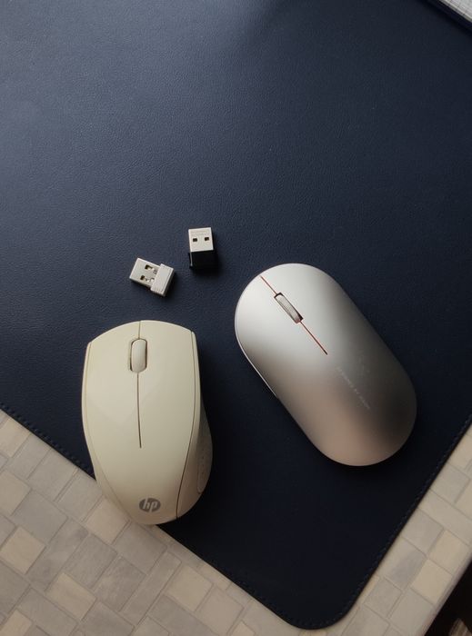 Беспроводные клавиатура и мышка