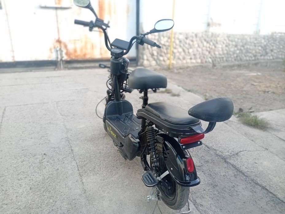 Продам элекстро скутер
