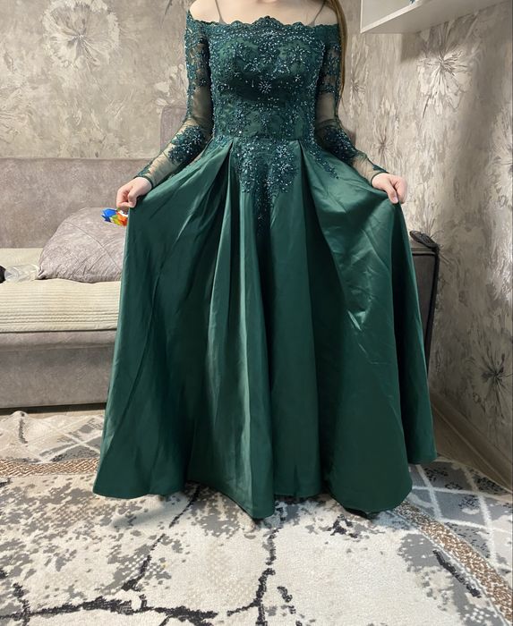 Продам платье срочно