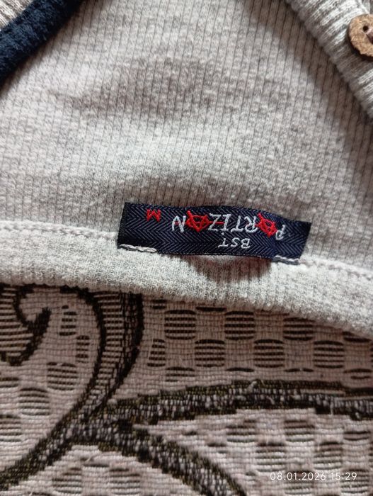 48-50 размера свитер