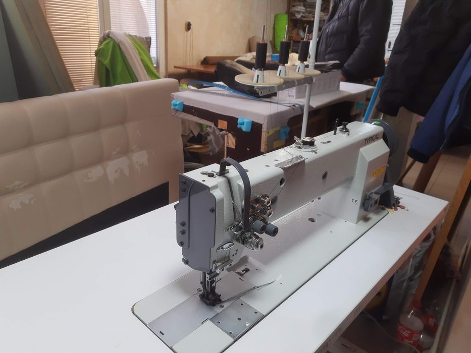 Продавам провесионална шевна машина двуигловка шевна машина
