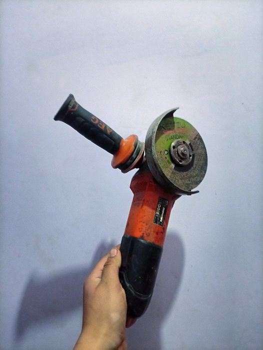 Arzon srochna sotiladi