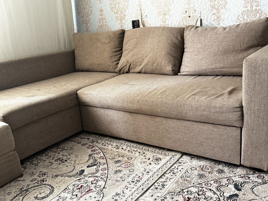 Диван угловой в хоронем состояний