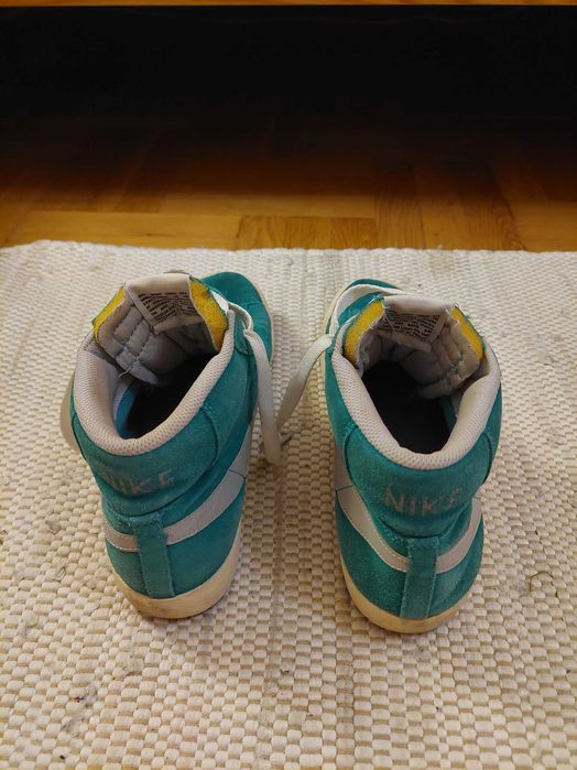 Nike Blazer Mid '77 Suede