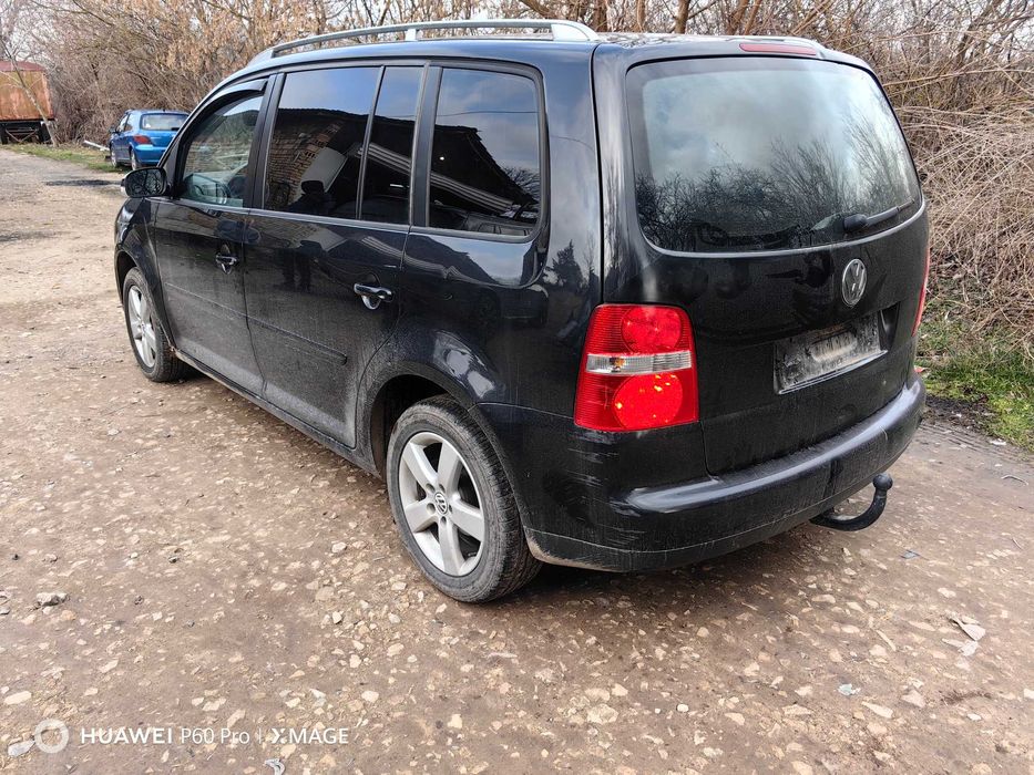 Vw Touran 2.0FSI 150к.с 6 скорости на части