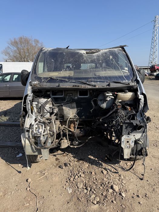 Opel Vivaro / Renault Trafic / Nissan Primastar – На части