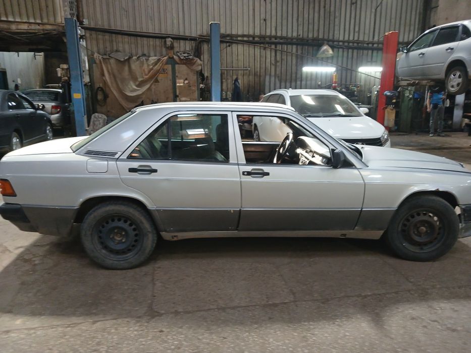 Продам Мерседес 190