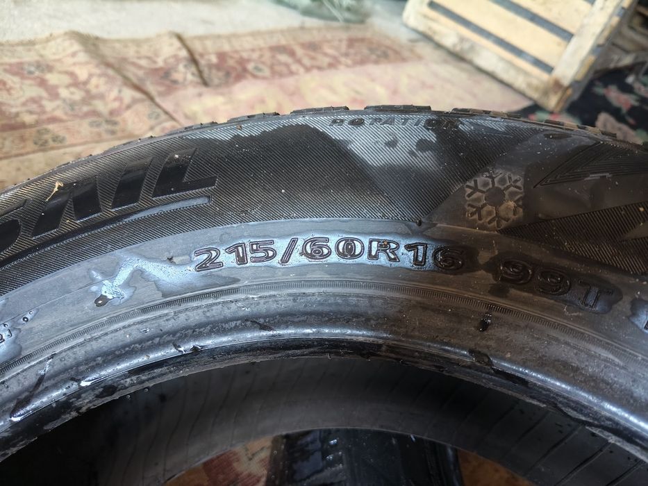 Шины 215/60/16       ,