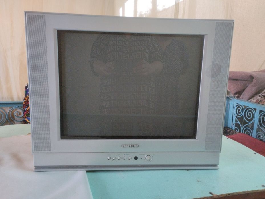 Продается телевизор