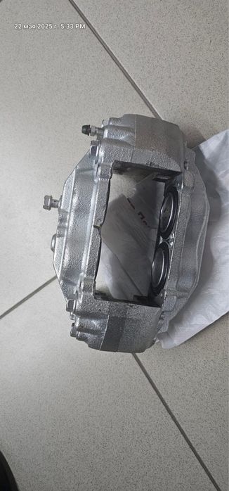 Суппорта перед Lexus 570