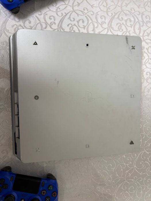 Продам пс4 Слим 512гб