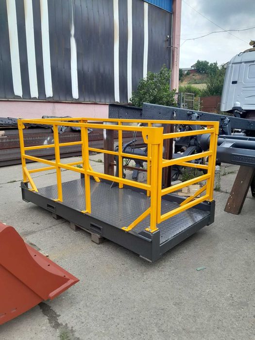 Nacelă standard compatibilă cu Manitou și stivuitoare