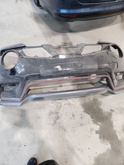 Vând bara fata spate Nissan juke eleron  nismo