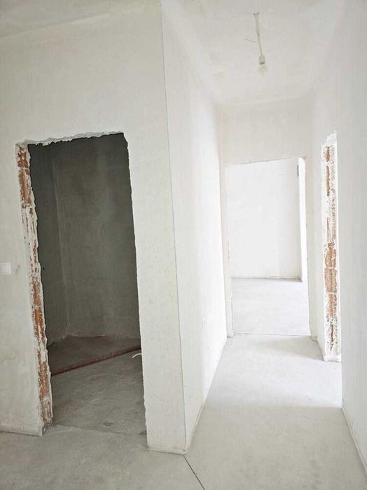 Продава се Тристаен апартамент в Пловдив, Тракия - 94 кв.м за 784 €/кв.м - Снимка #1