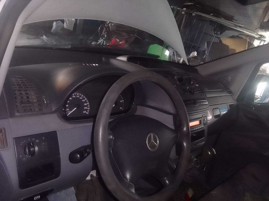 Крышка багажник Двери Стекла боковые форточки  Мерседес Вито 639 638.