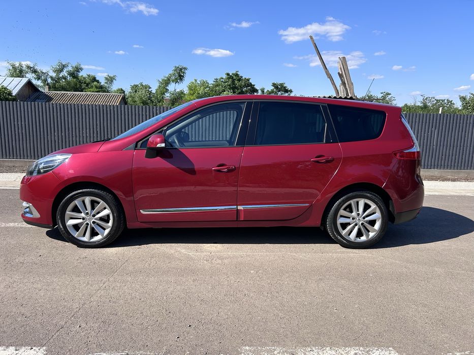 RENAULT Scenic 2012 — imagine 3
