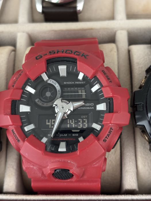 G-SHOCK GD-X6900FB-1JF si GA-700-4A