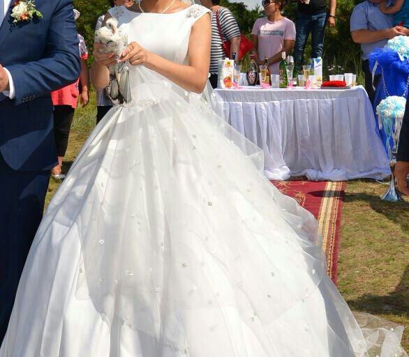 Продам свадебное платье