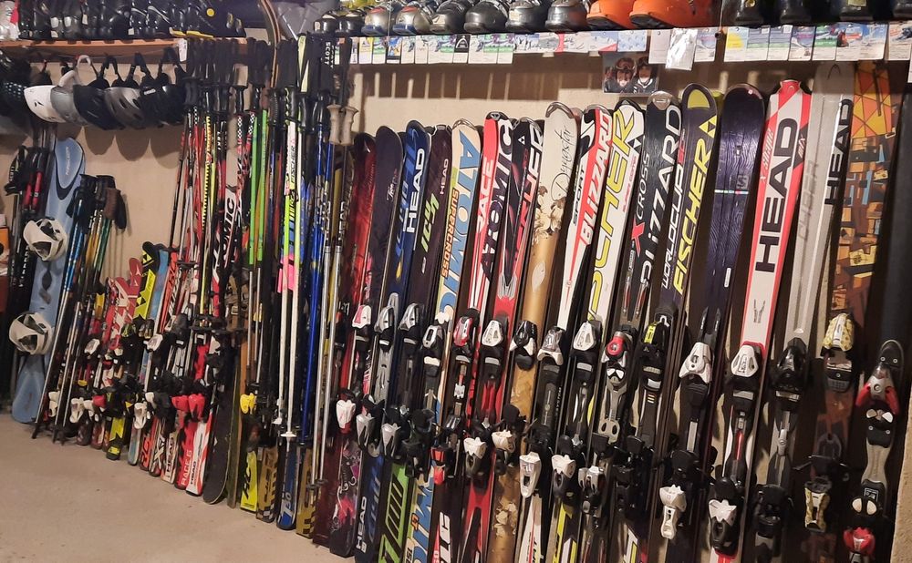Ски и ски оборудване