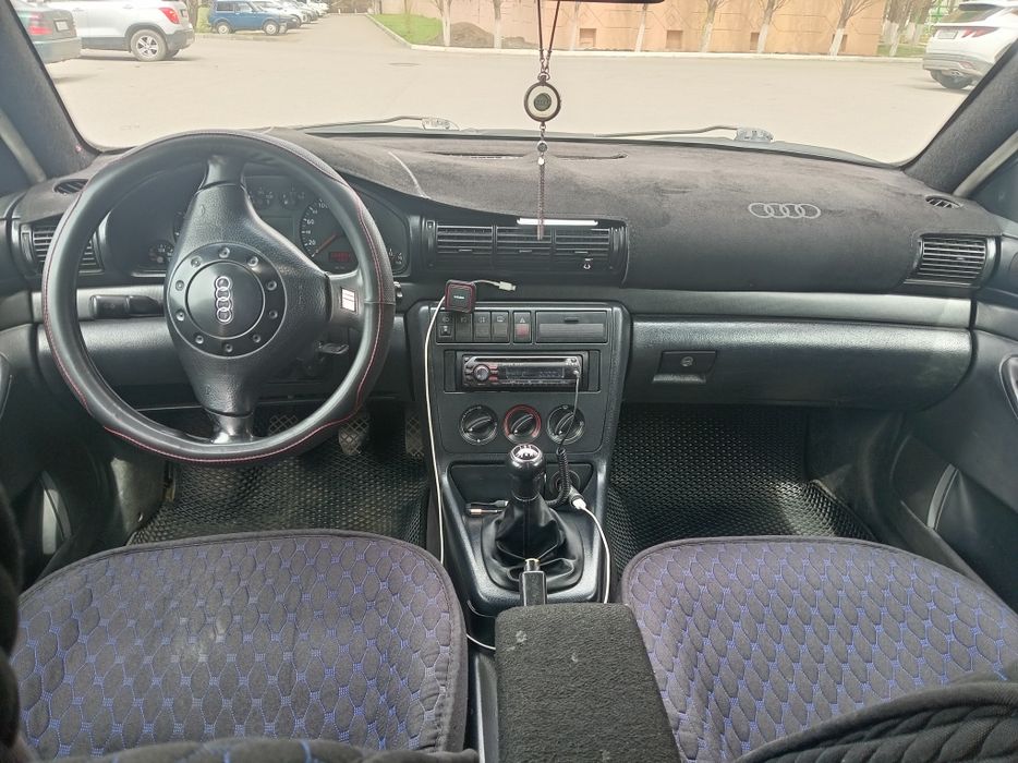 Продам ауди А4 б5 1995