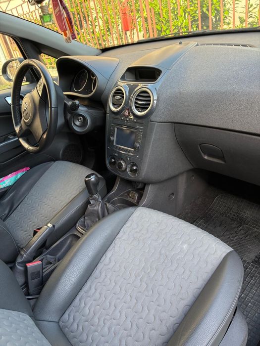 Vand opel corsa!