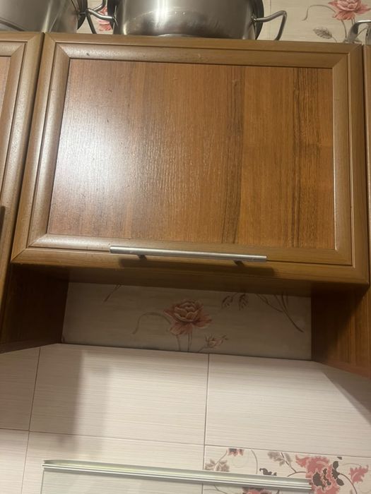 Продам кухонный гарнитвр