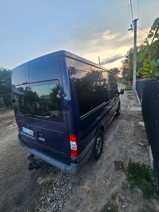 Ford Transit 8+1 locuri