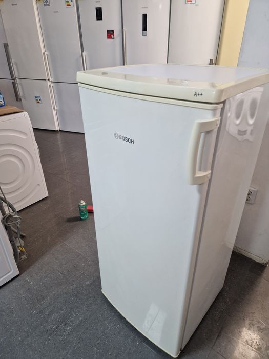 Хладилник с фризер Bosch A++