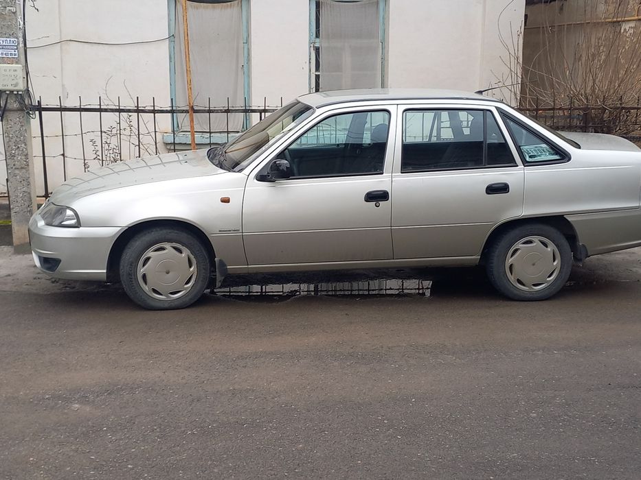 Нексия2.сотилади.