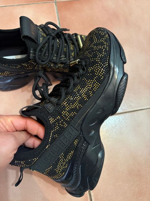 Оригинални маратонки