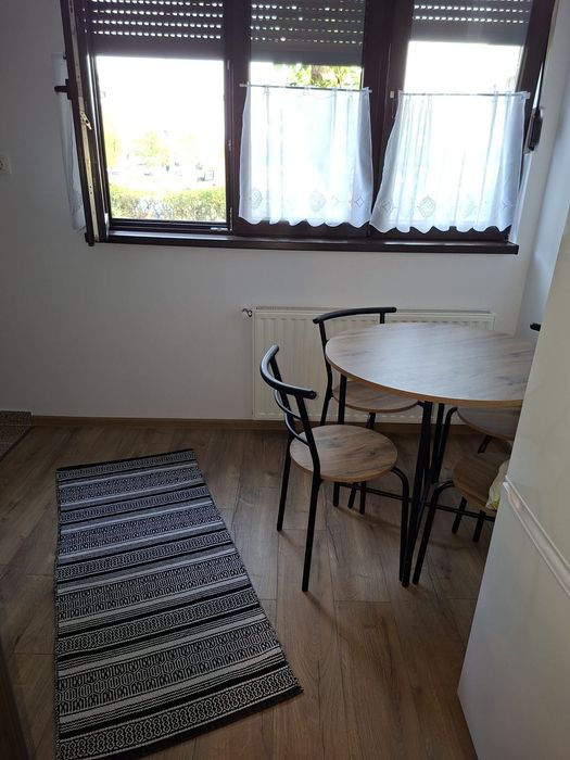 Vand garsoniera zona Burdea
