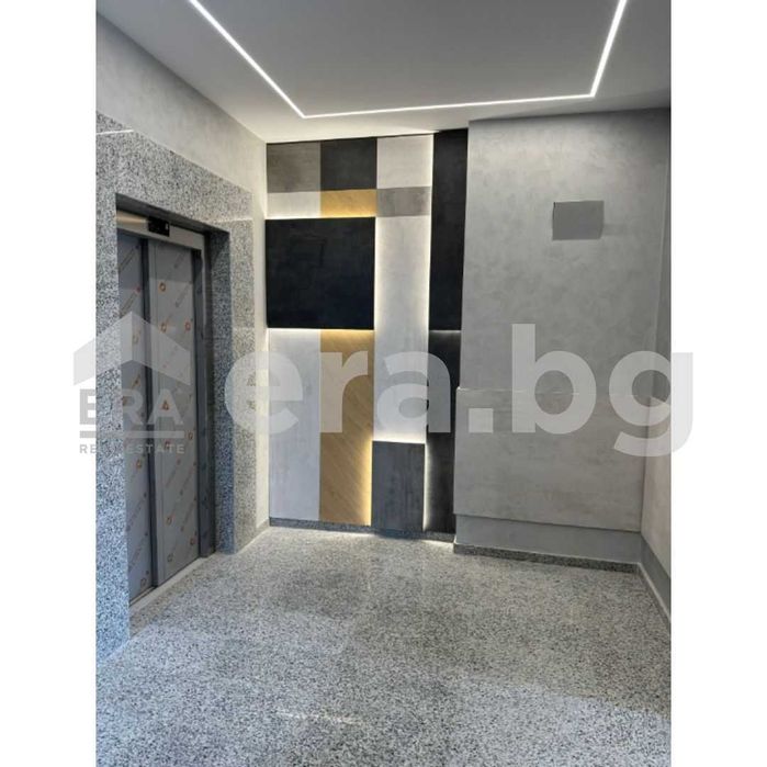 Продава се Двустаен апартамент в Варна, Младост 1 - 64 кв.м за 2329 €/кв.м - Снимка #3