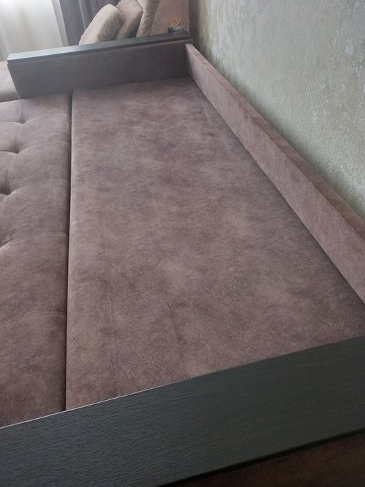 Продам диван новый