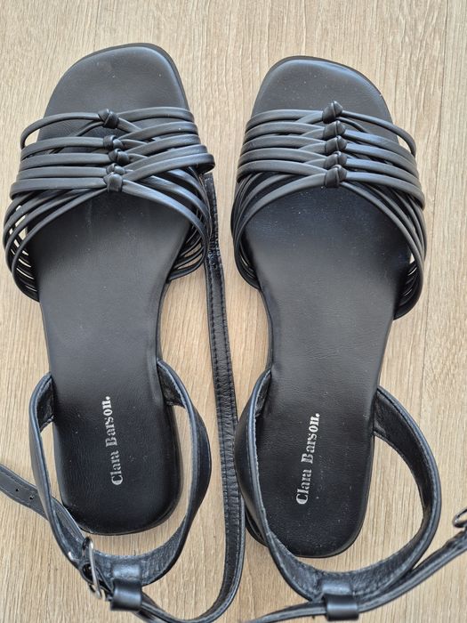 Дамски сандали Clara Barson