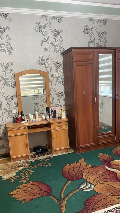 Шкаф, тюрмо сотилади