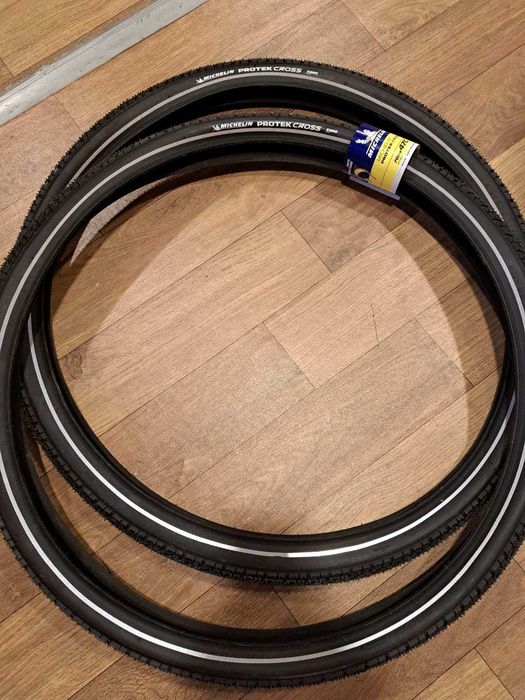 Продавам нови гуми за велосипед Michelin