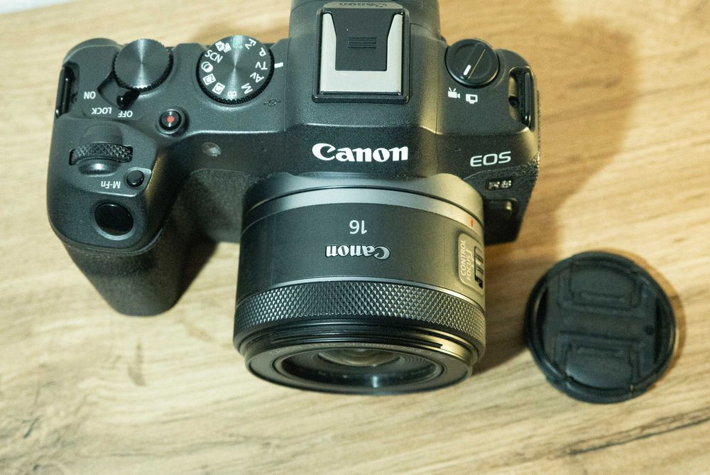 obiectiv Canon RF 16mm f2.8 STM