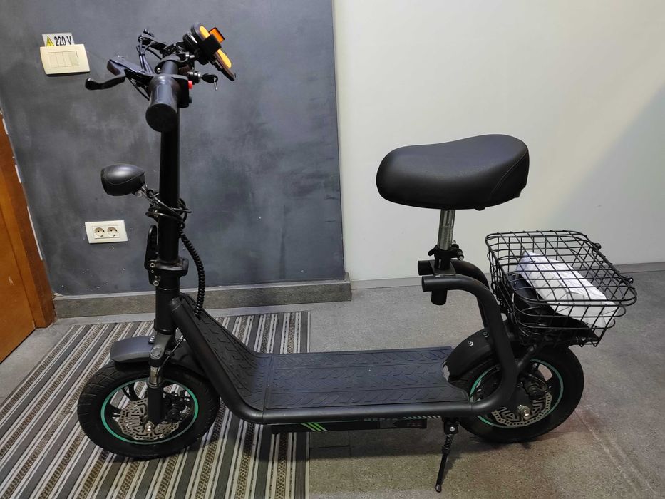 Trotineta electrica BOGIST M5 Pro Magazin CashGen Xiaomi Thunder