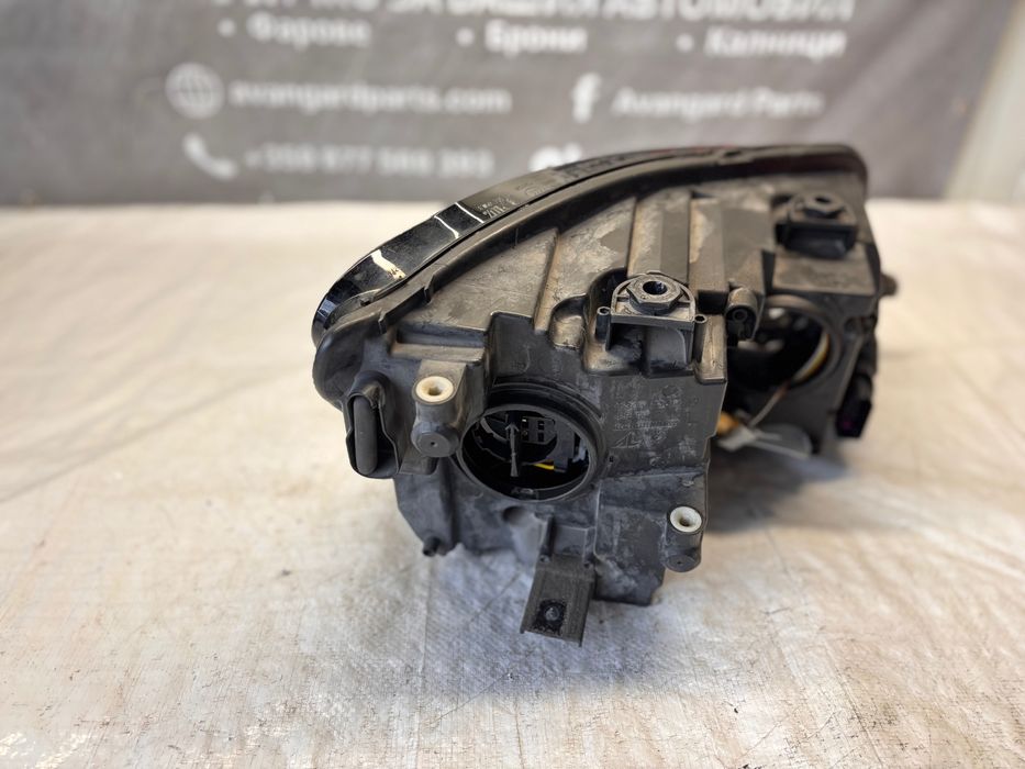 Ляв фар за Volkswagen Touran 2